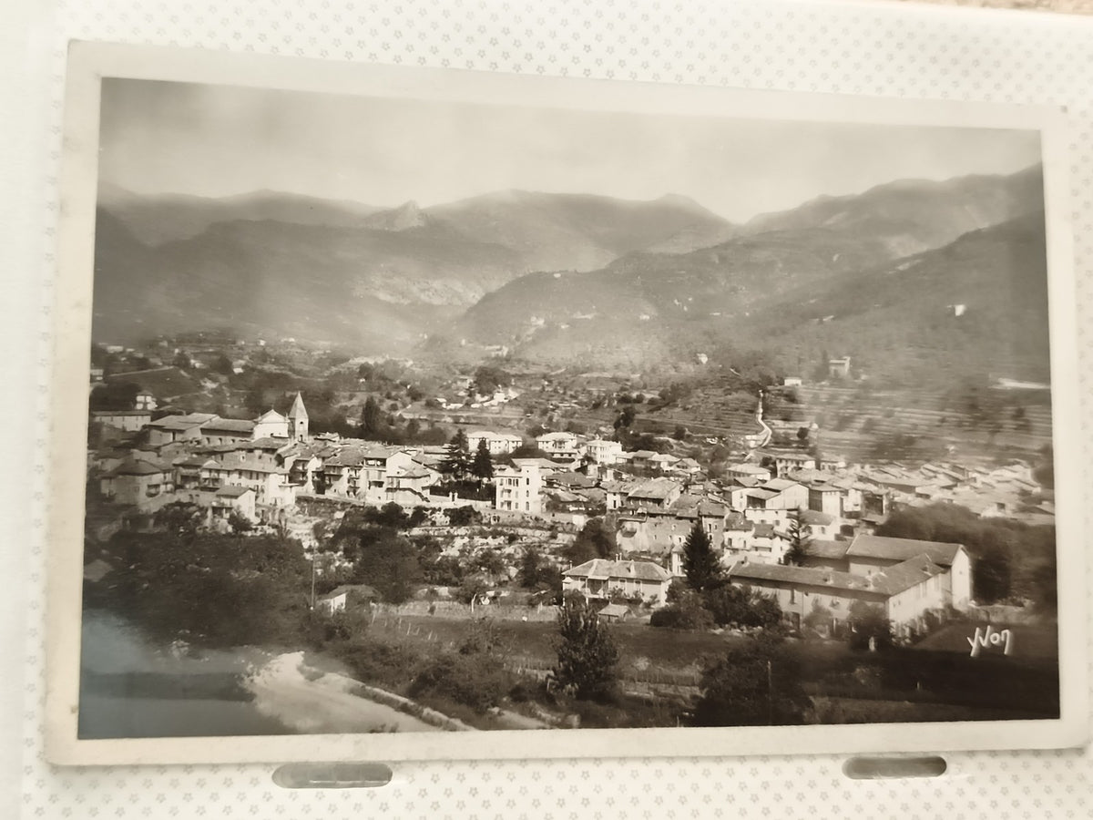Carte postale ancienne CPA village montagne Yvon photo vintage noir blanc