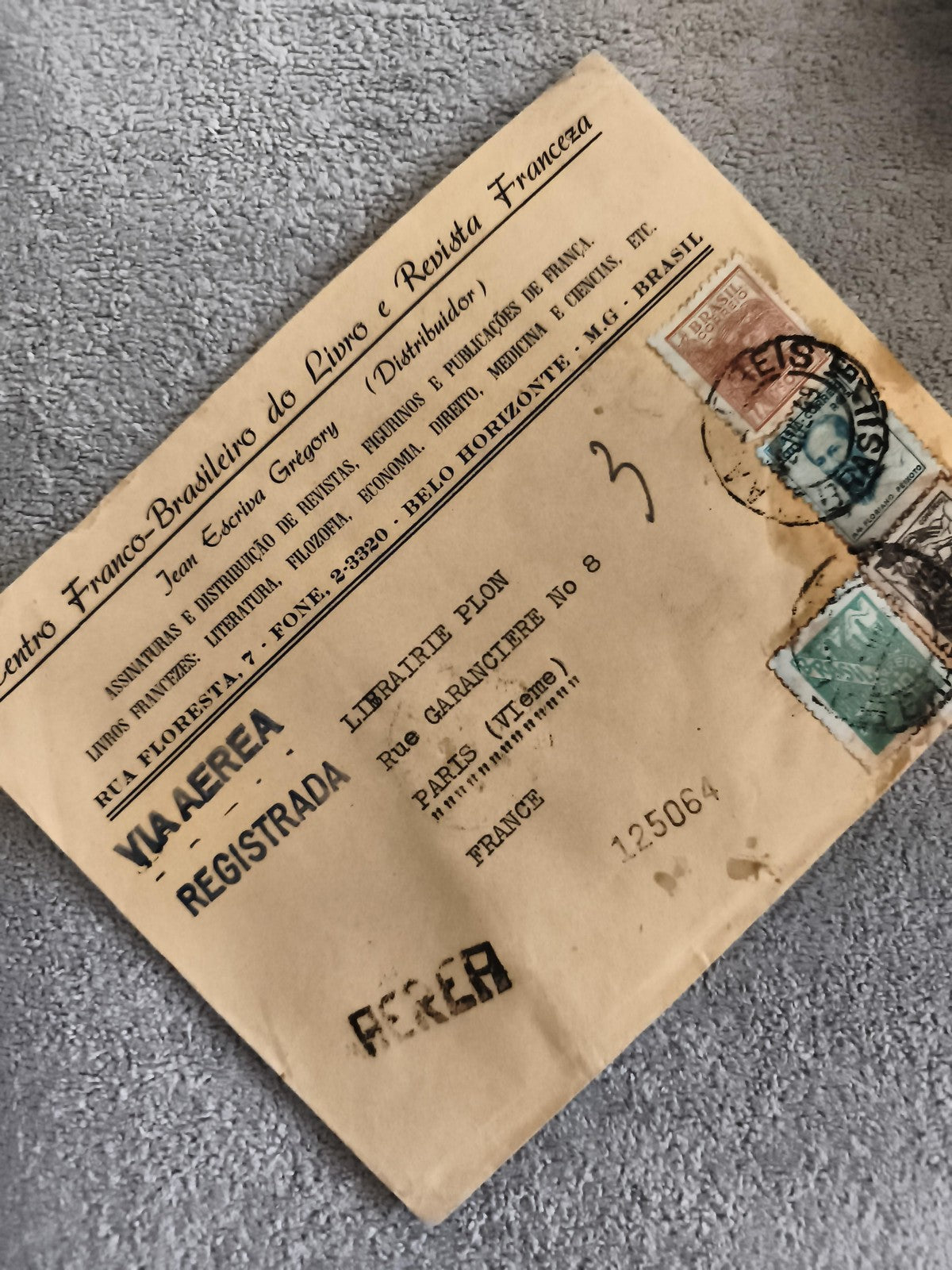 Lettre philatélie Brésil France, timbres oblitérés, via aérienne, enveloppe anci
