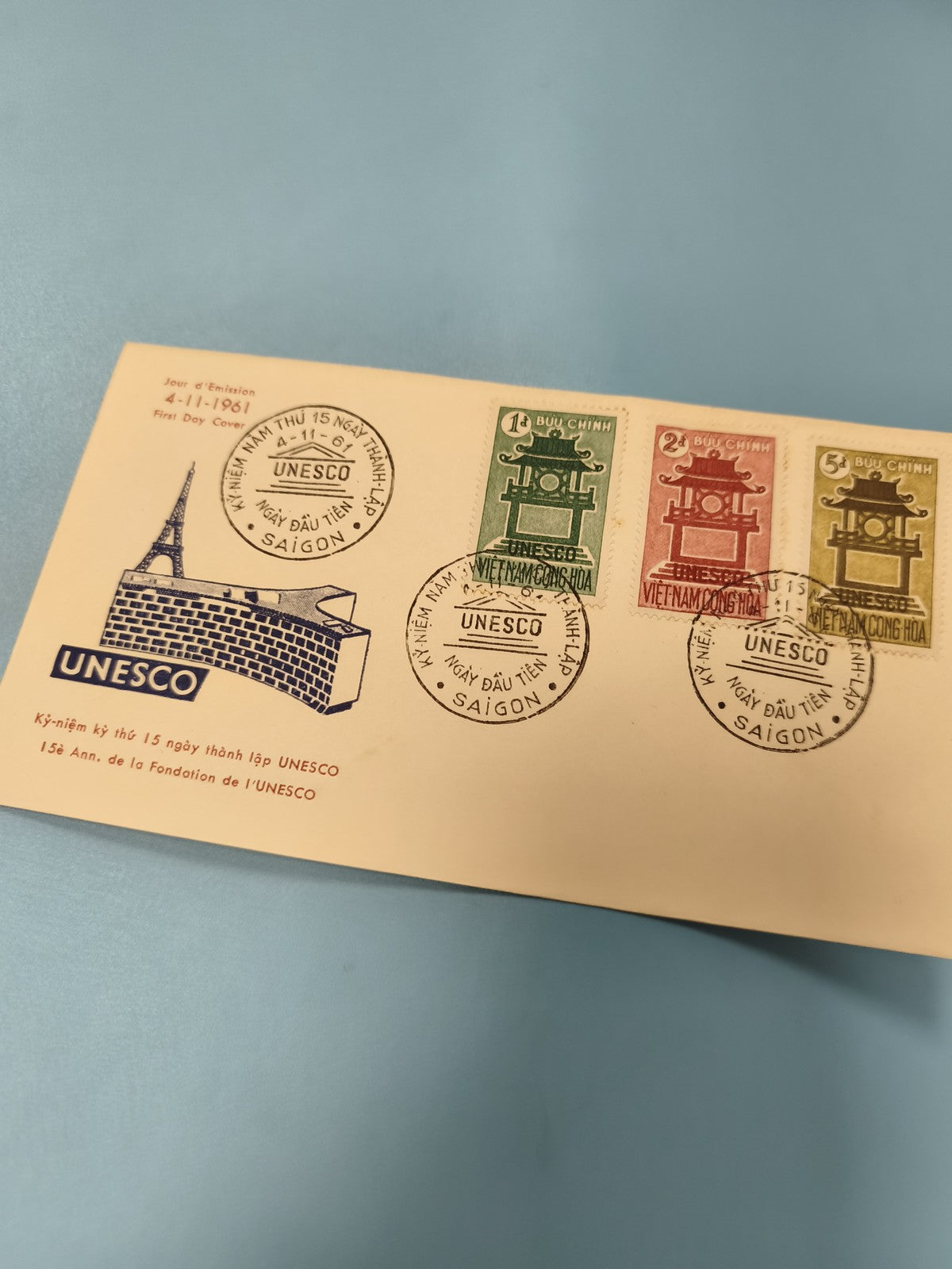 Ancienne enveloppe FDC Vietnam UNESCO 1961 timbres colorés Saigon philatélie