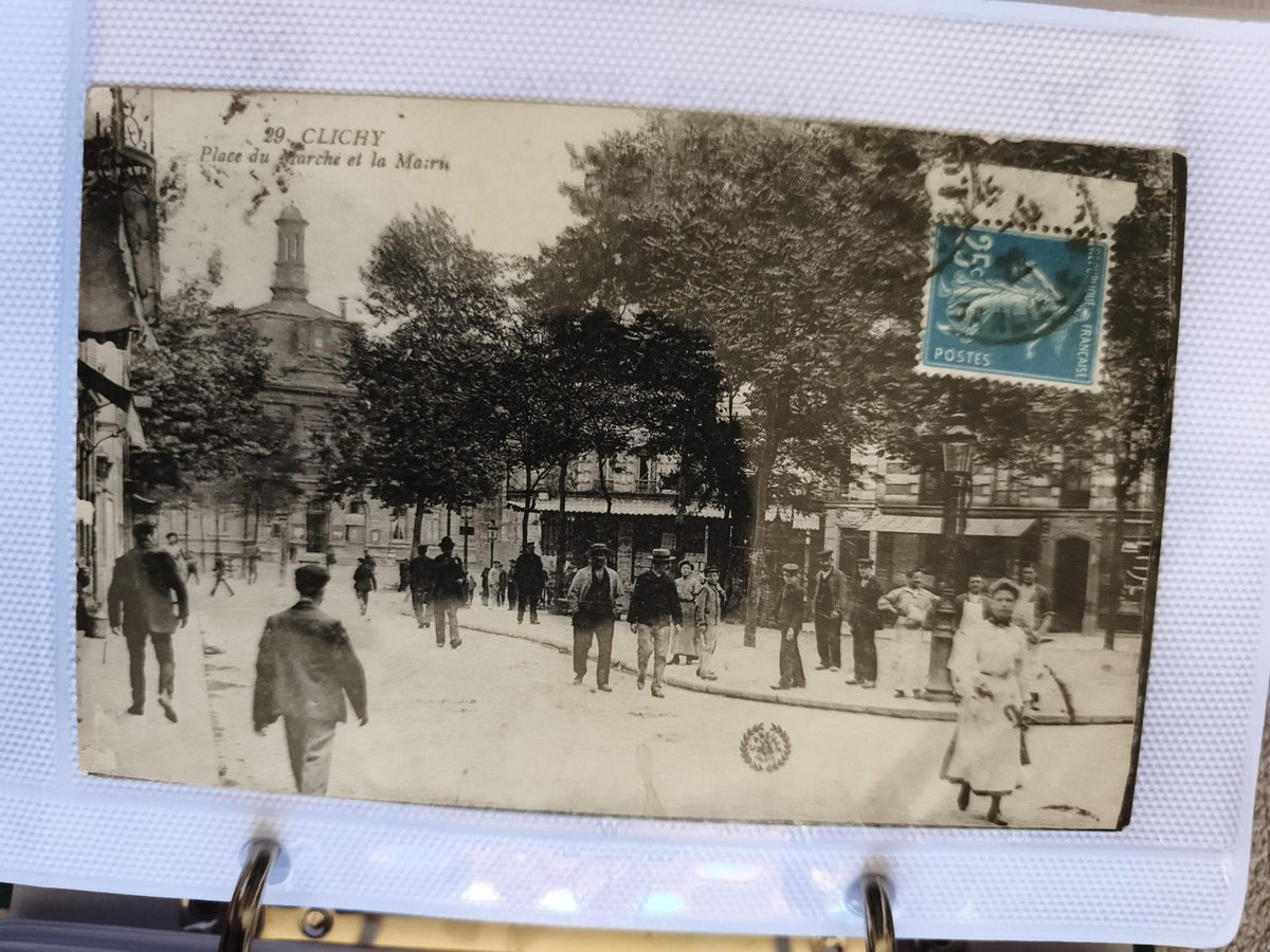 CPA Clichy Place du Marché et la Mairie photo ancienne animée Paris
