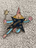 Pin's vintage magicien étoile émaillé bleu rose années 80 badge fantaisie (Ref 4