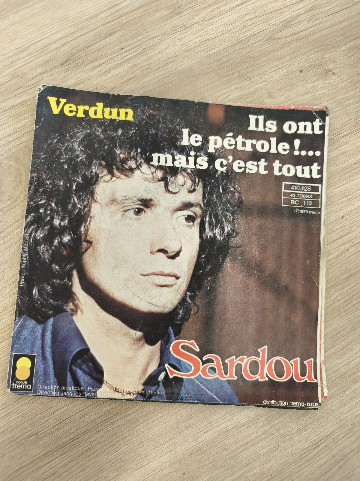 Vintage 45T Sardou Verdun / Ils ont le pétrole? mais c?est tout pochette d?origi