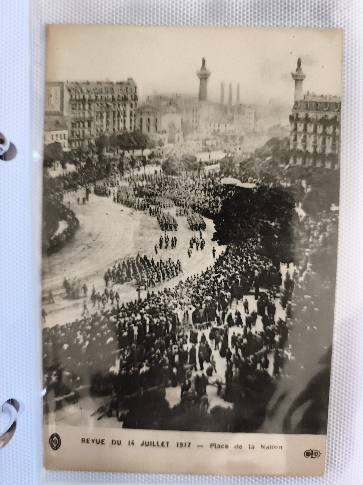 Carte photo CPA Revue 14 Juillet 1917 Paris Place de la Nation