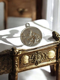 Médaille religieuse vintage dorée, pendentif catholique ancien, Saint et enfant