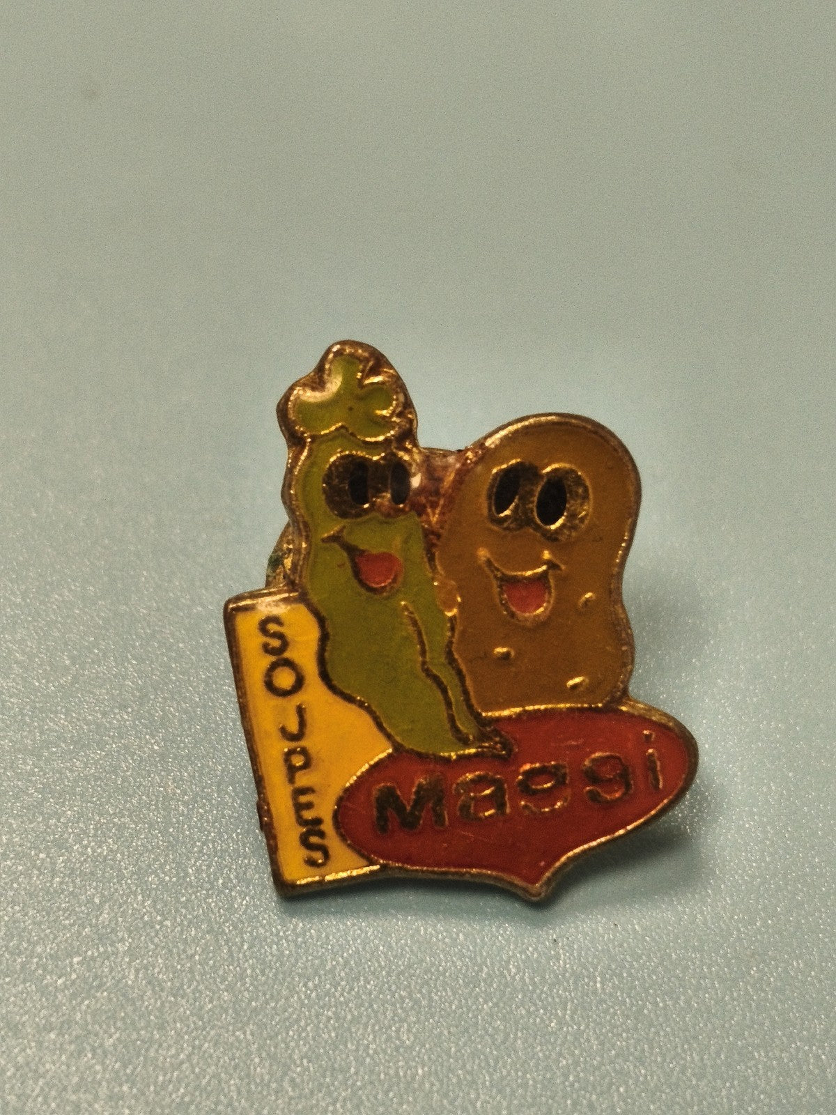 Pin's vintage Maggi soupes mascottes émaillé, collection publicitaire ancien