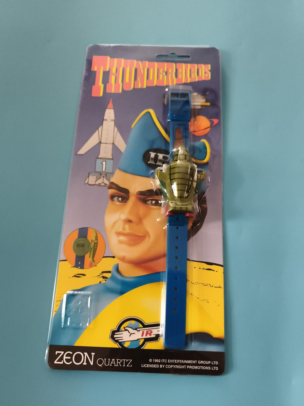 Montre Thunderbirds Zeon Quartz vintage neuve 1992 blister bleu jouet