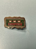Vintage pin's Cosmopolitan wagon vert émaillé collection transport ancien