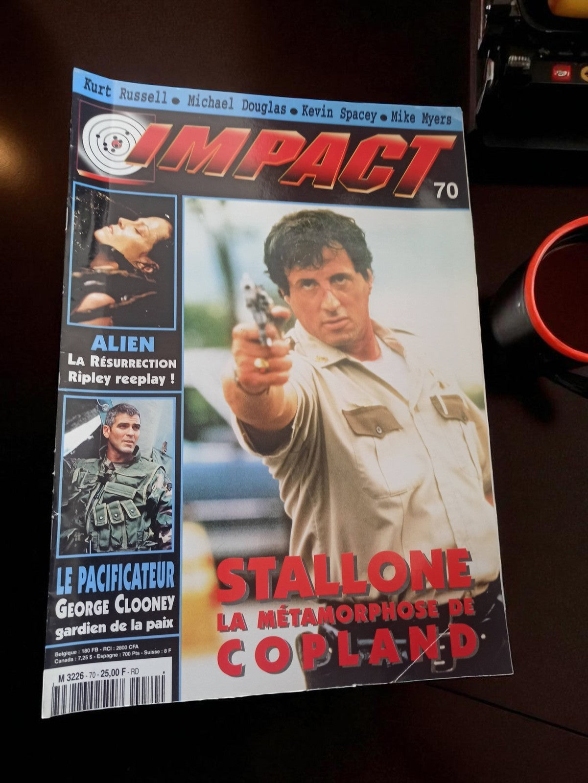 Magazine cinéma Impact n°70 vintage Stallone Copland Alien Pacificateur