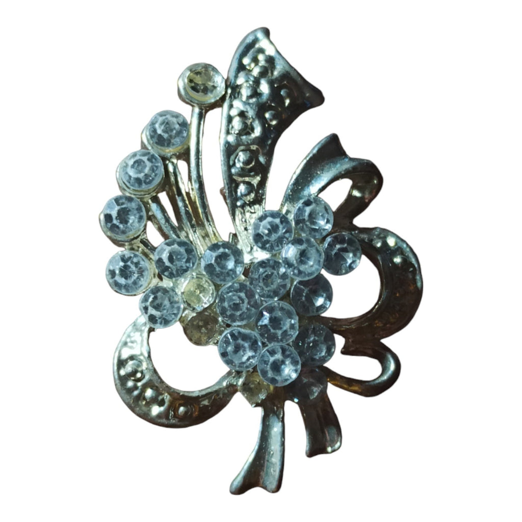 Broche vintage papillon finition dorée strass transparents rétro élégant