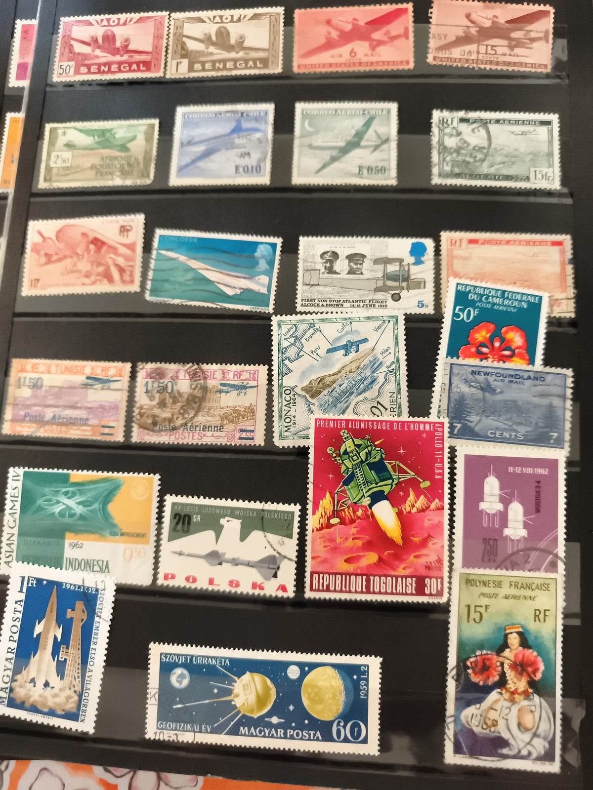 Timbres poste aérienne aviation espace Concorde fusées – philatélie thématique