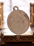 Médaille religieuse catholique ancienne métal argenté, pendentif vintage iconogr