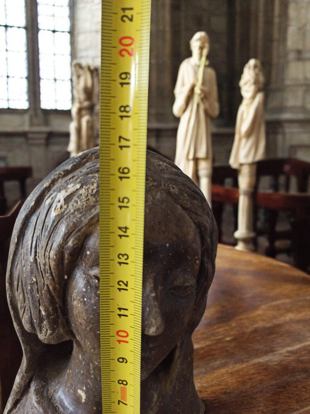 Buste femme pierre sculptée style gothique médiéval patine authentique