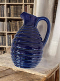 Pichet vintage en verre bleu cobalt années 1950, carafe rétro déco table