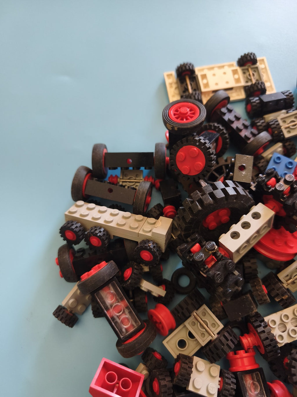 Lot de roues LEGO anciennes vintage rétro pour constructions et véhicules de col