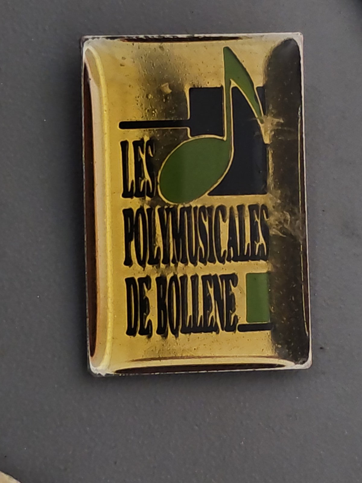 Pin's ancien rétro Les Polymusicales Bollène festival musique vintage rare