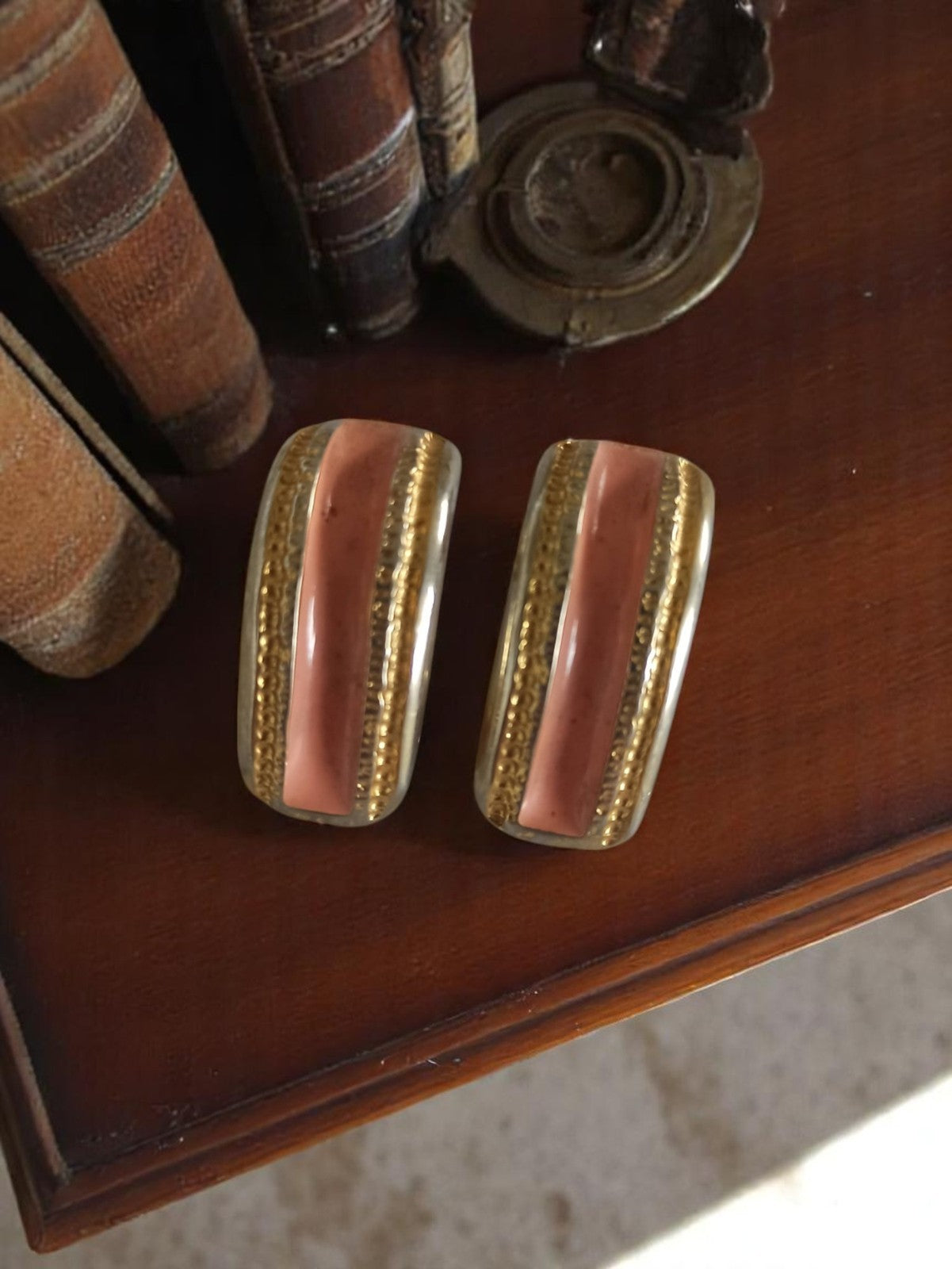 Boucles d’oreilles vintage rectangulaires dorées rose clips fantaisie