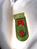 Bateau miniature ancien vintage vert rouge, jouet rétro déco d’occasion