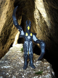 Figurine Bandai Ultraman Baltan vintage monstre noir jaune série 88