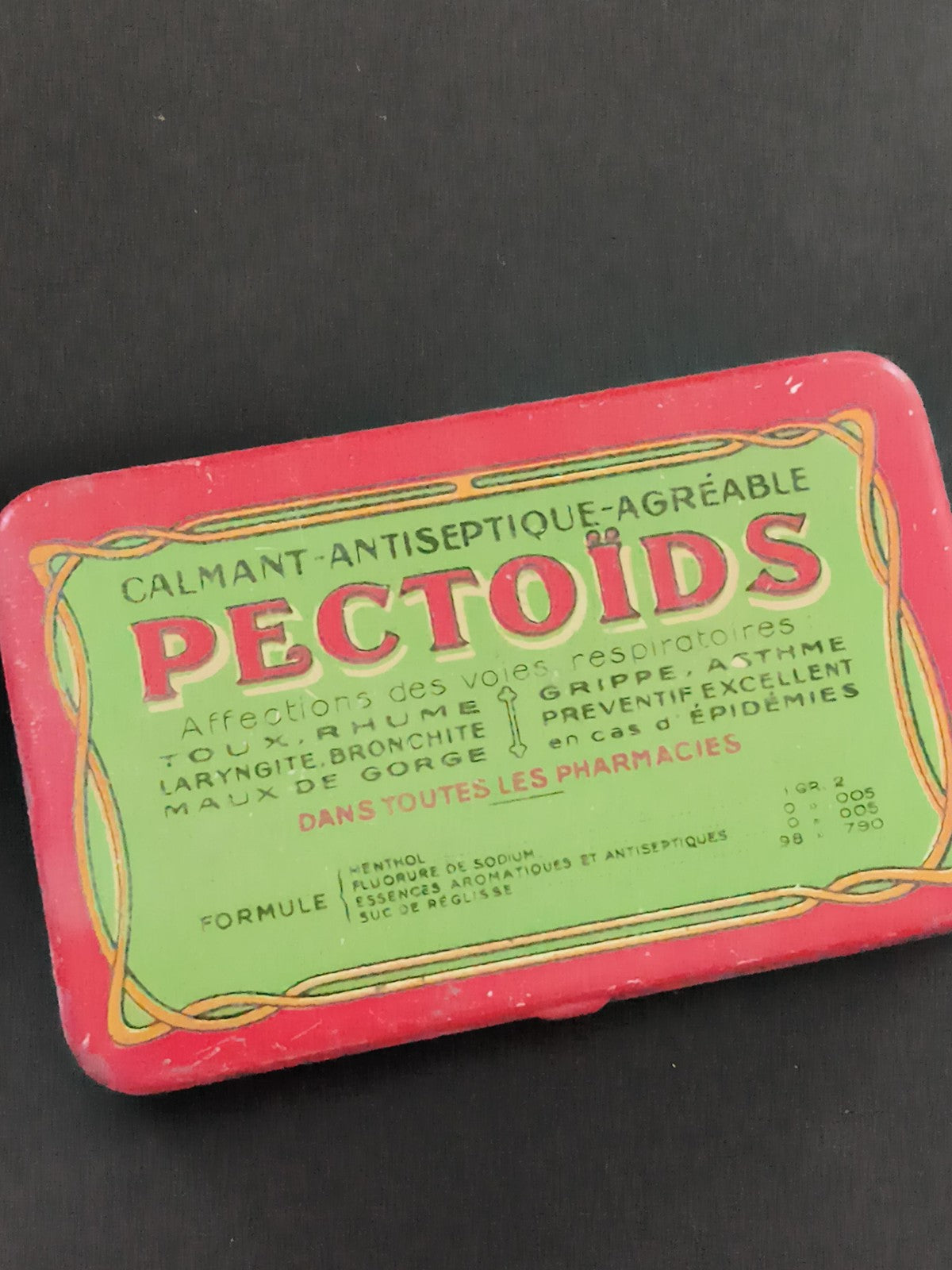 Boîte ancienne Pectoïds rouge verte pharmacie vintage déco métal
