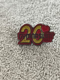 Pin's vintage Gymnasium 20 ans cœur rouge badge ancien (Ref 8)