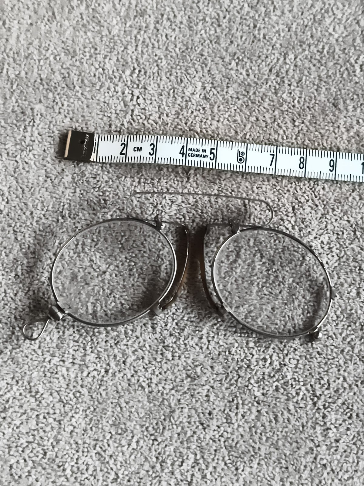 Lunettes pince-nez anciennes vintage métal argenté monture ovale début XXe
