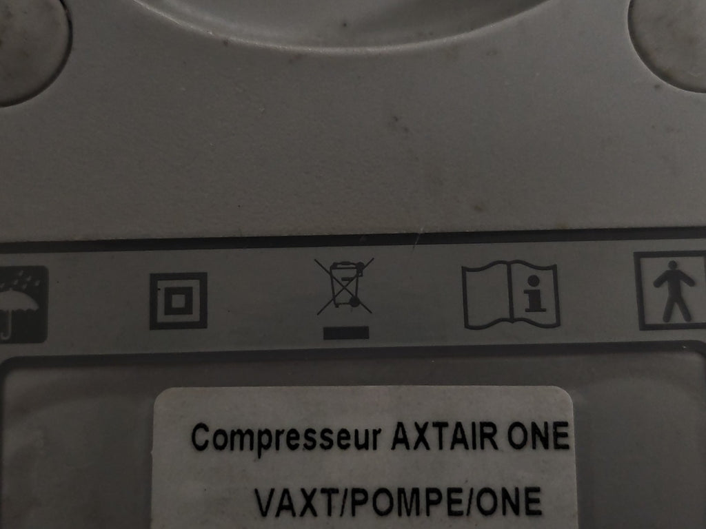 Matelas à air Axtair One d'occasion, confortable, solution de couchage pratique