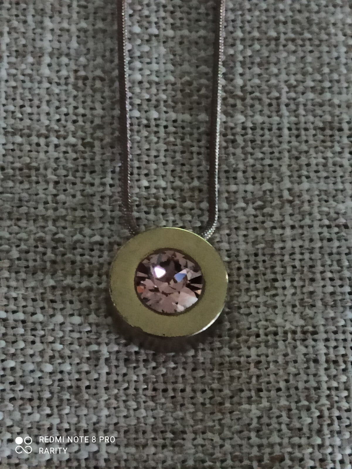 Collier pendentif vintage rond strass clair, bijou fantaisie rétro