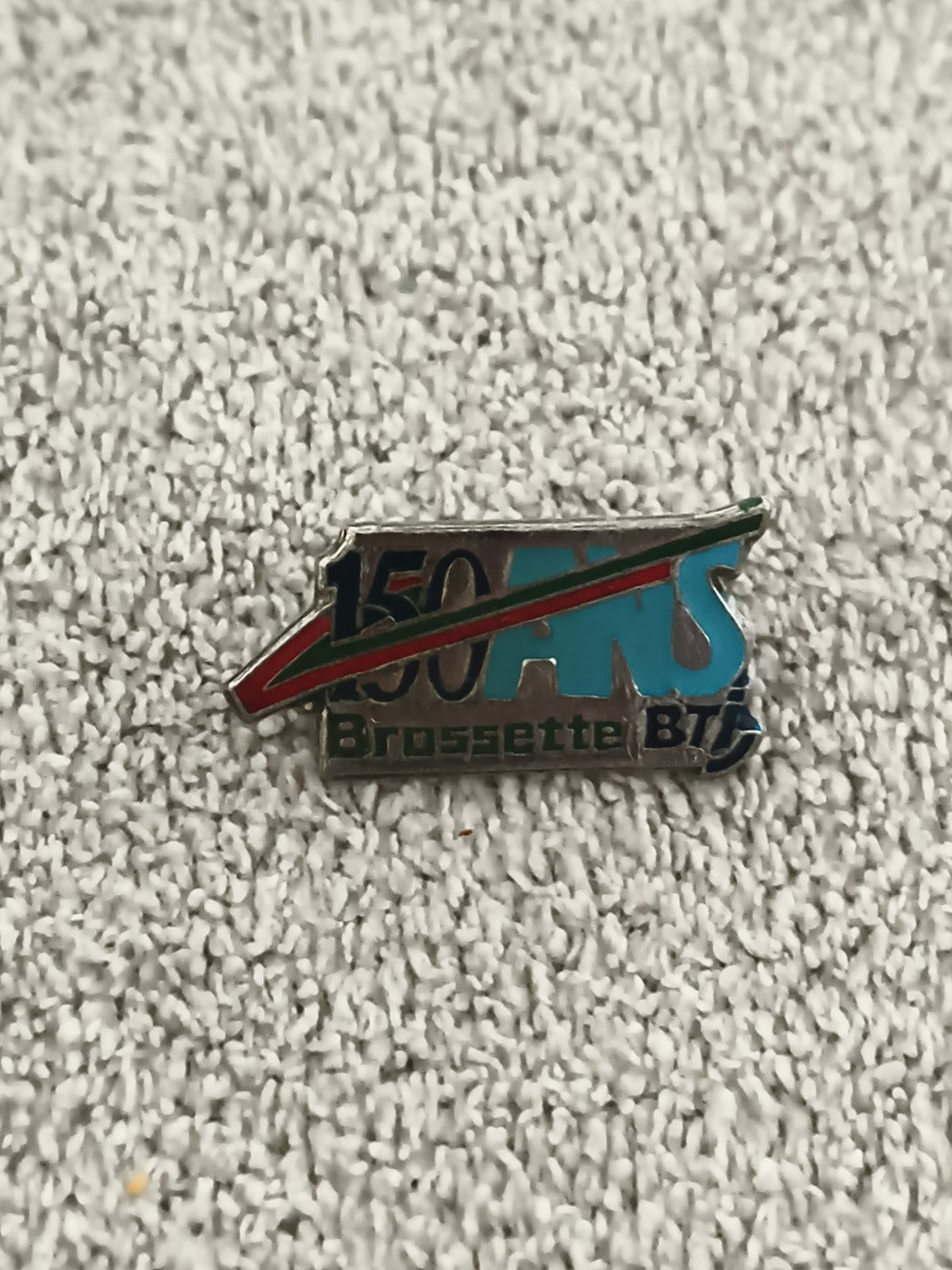 Pin's 150 Ans Brossette BT vintage, logo émaillé, badge ancien (Ref 2)