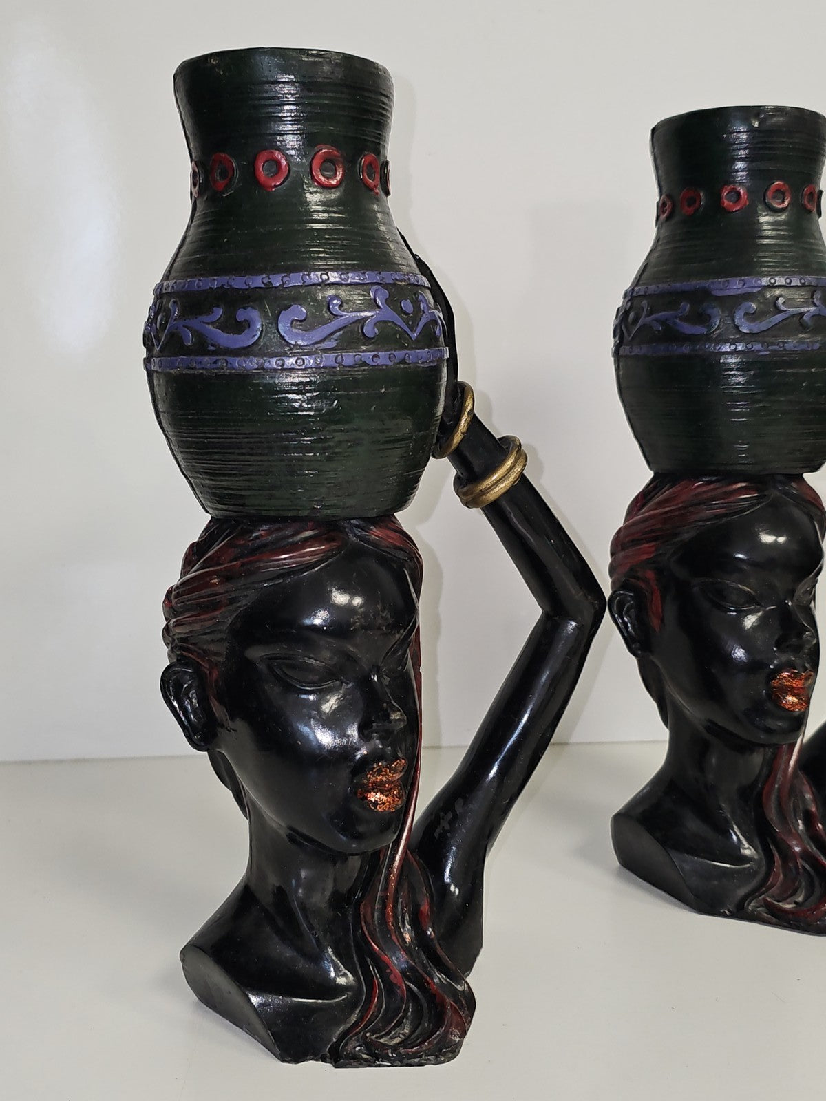 Paire de bougeoirs anciens bois sculpté têtes africaines vintage déco ethnique