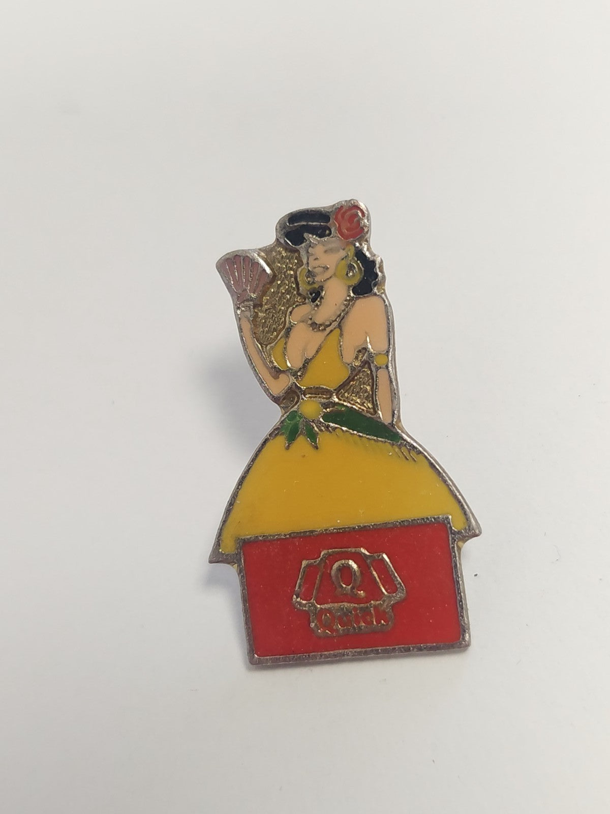 Pin's rétro Quick ancien, badge publicitaire vintage fast-food collection années