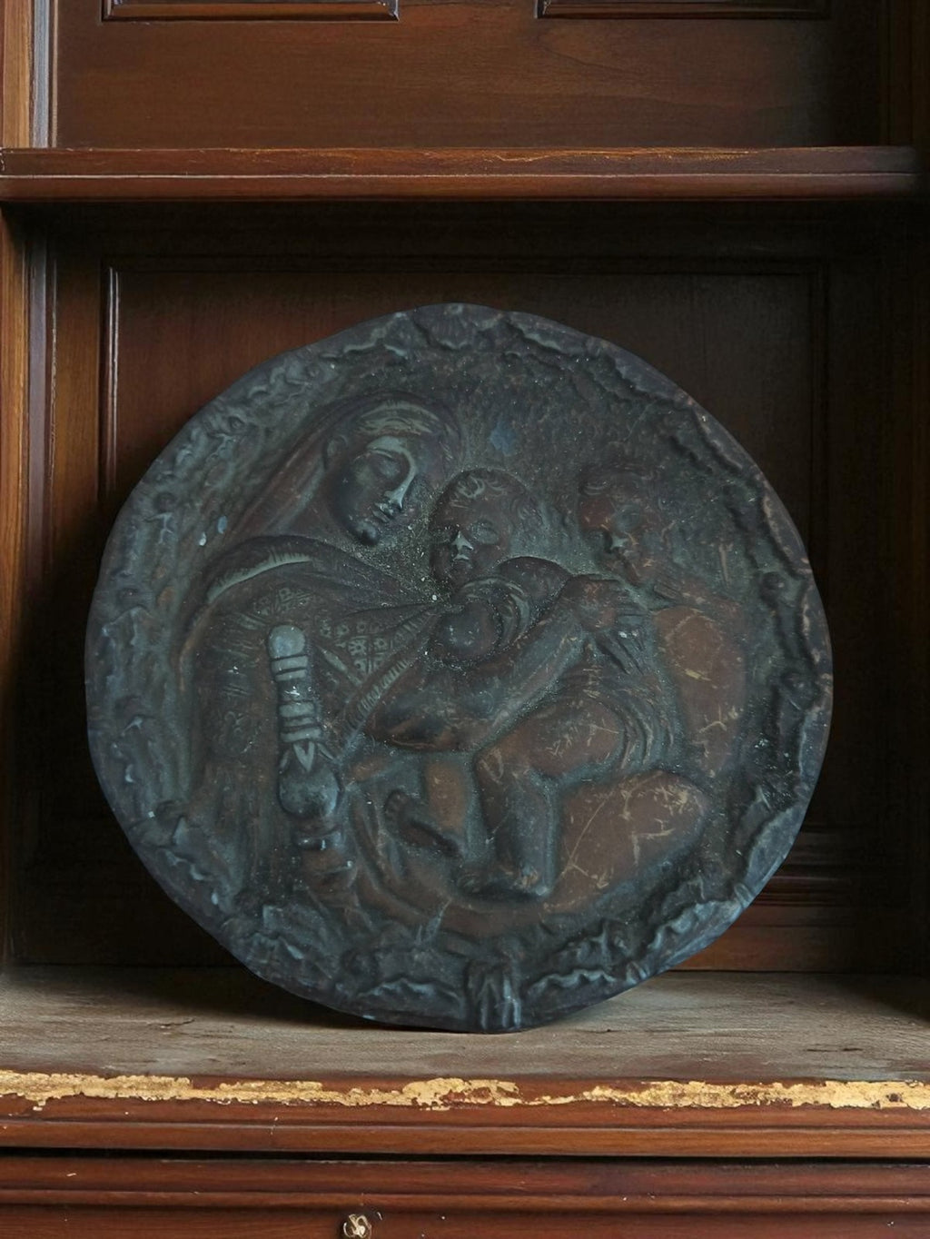 Plaque murale ronde ancienne Vierge à l'Enfant relief vintage médaille déco rétr