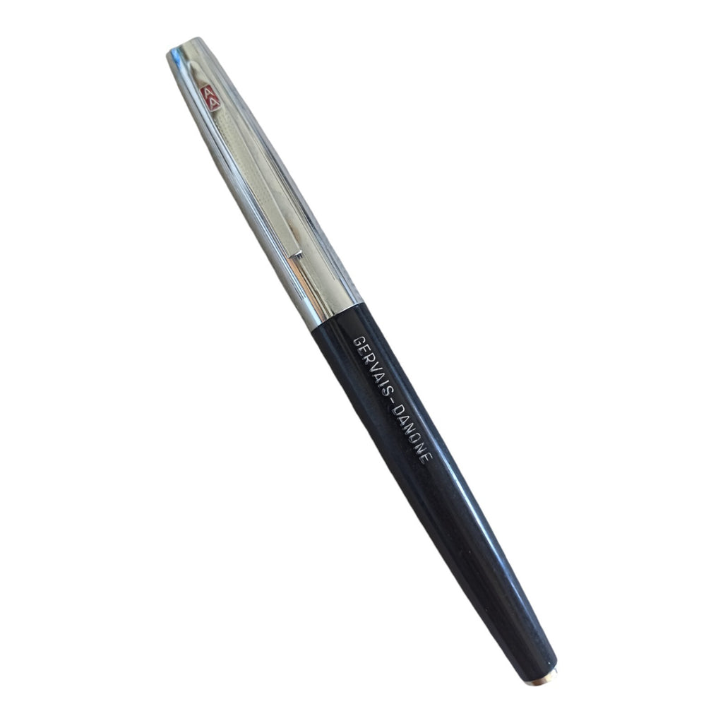 Stylo plume Gervais Danone plaqué or capuchon métal vintage rare