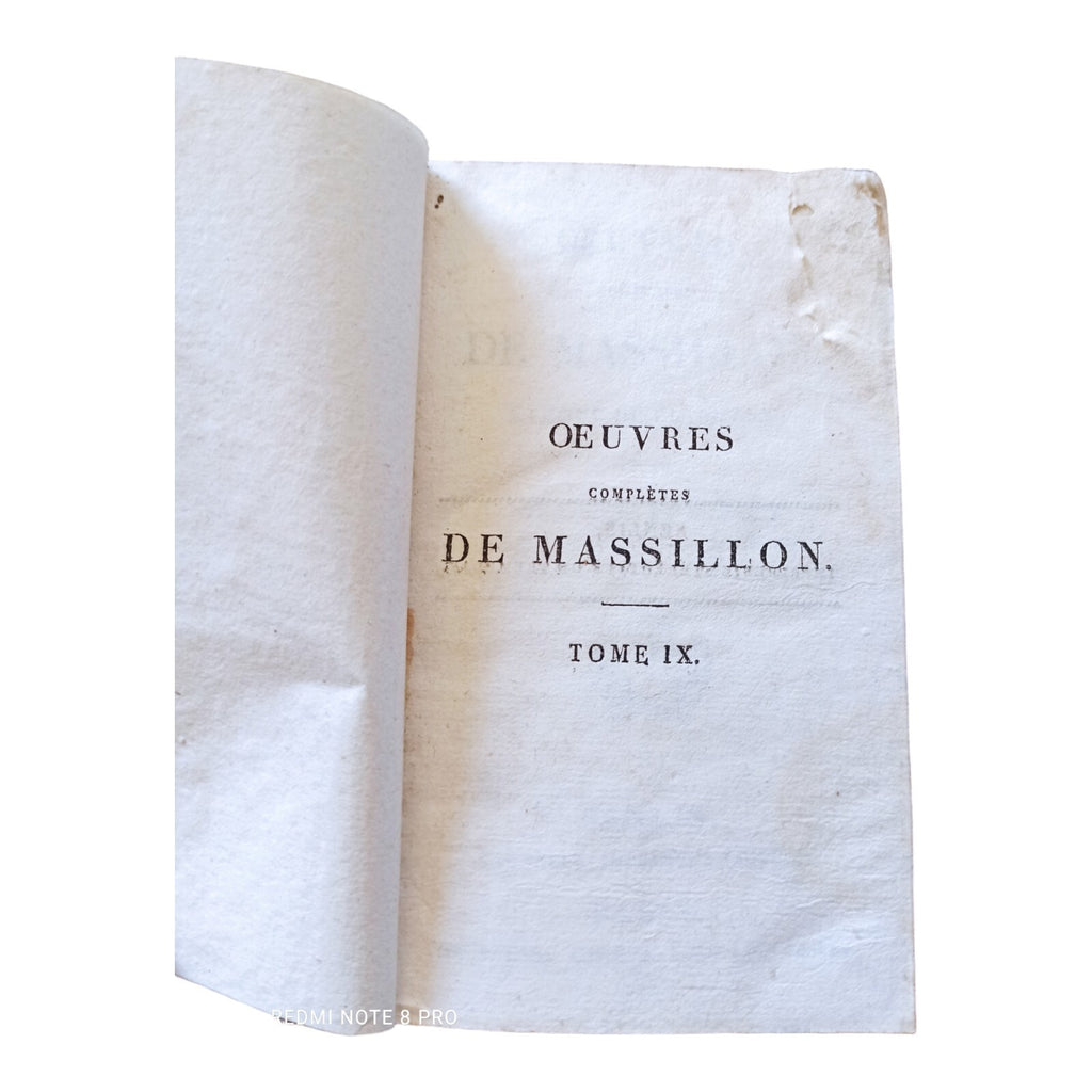 Livre Oraisons Funèbres Massillon relié, couverture usée, oraisons religieuses