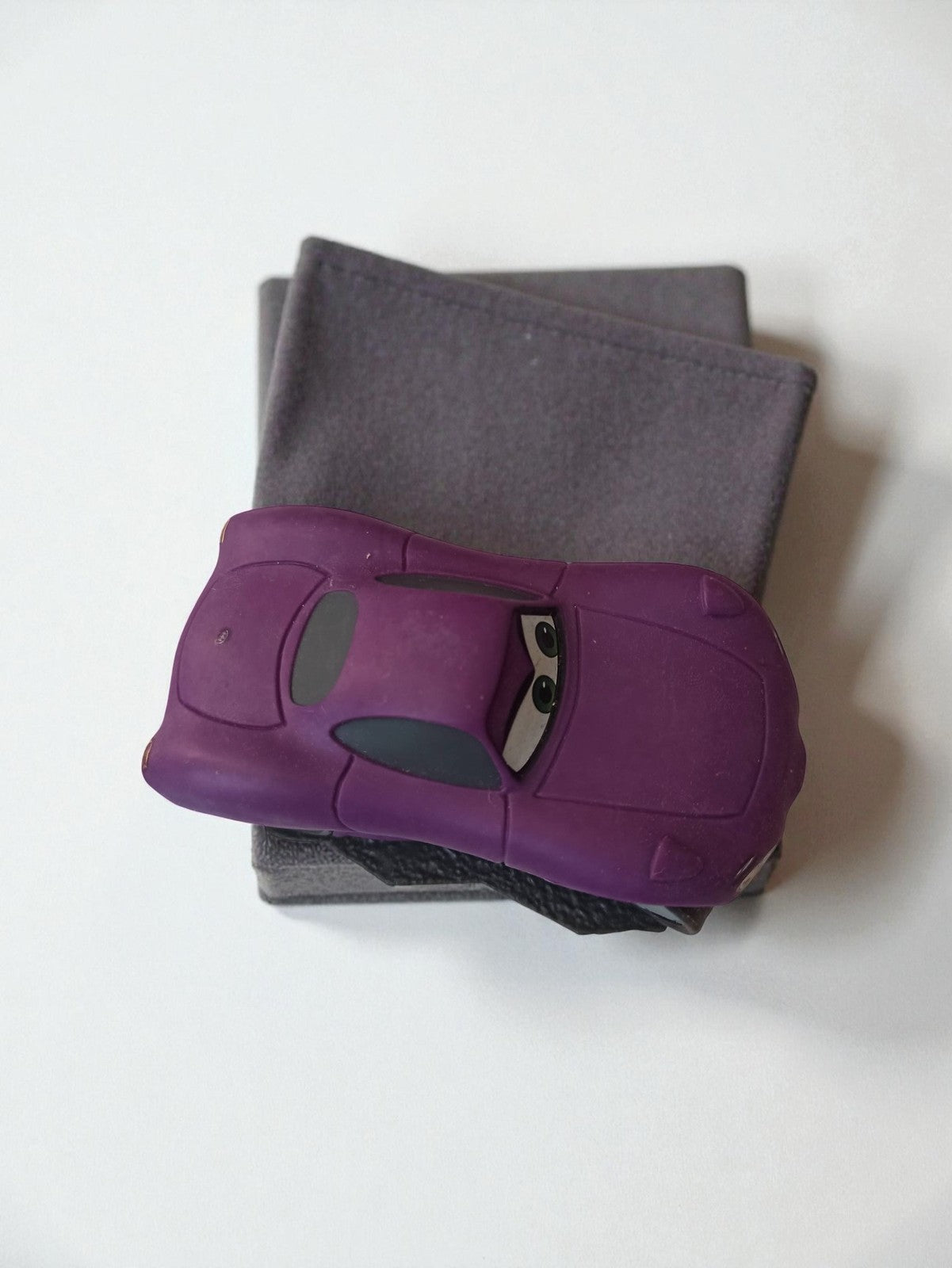 Figurine Disney Infinity voiture Cars violet, personnage rétro d?occasion