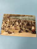 Carte postale ancienne Biarritz bain de soleil Port Vieux scène animée vintage
