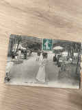 Ancienne carte postale Vichy Nouveau Parc, scène animée, timbre 5c