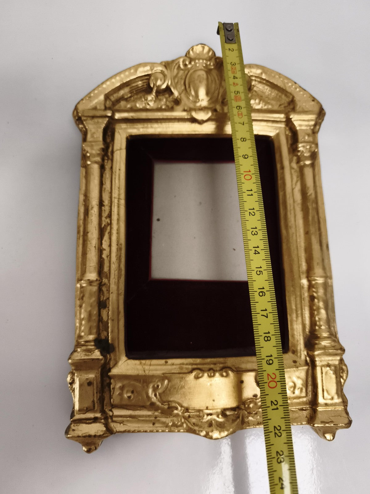 Cadre ancien doré style Napoléon III, décor architectural, finition or, cadre ph