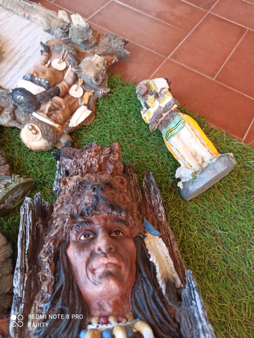 Figurines décoratives Indiens résine artisanat, lot statuettes chef loup ours