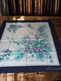 Foulard vintage Leonardi à motif floral bleu et violet, accessoire rétro élégant
