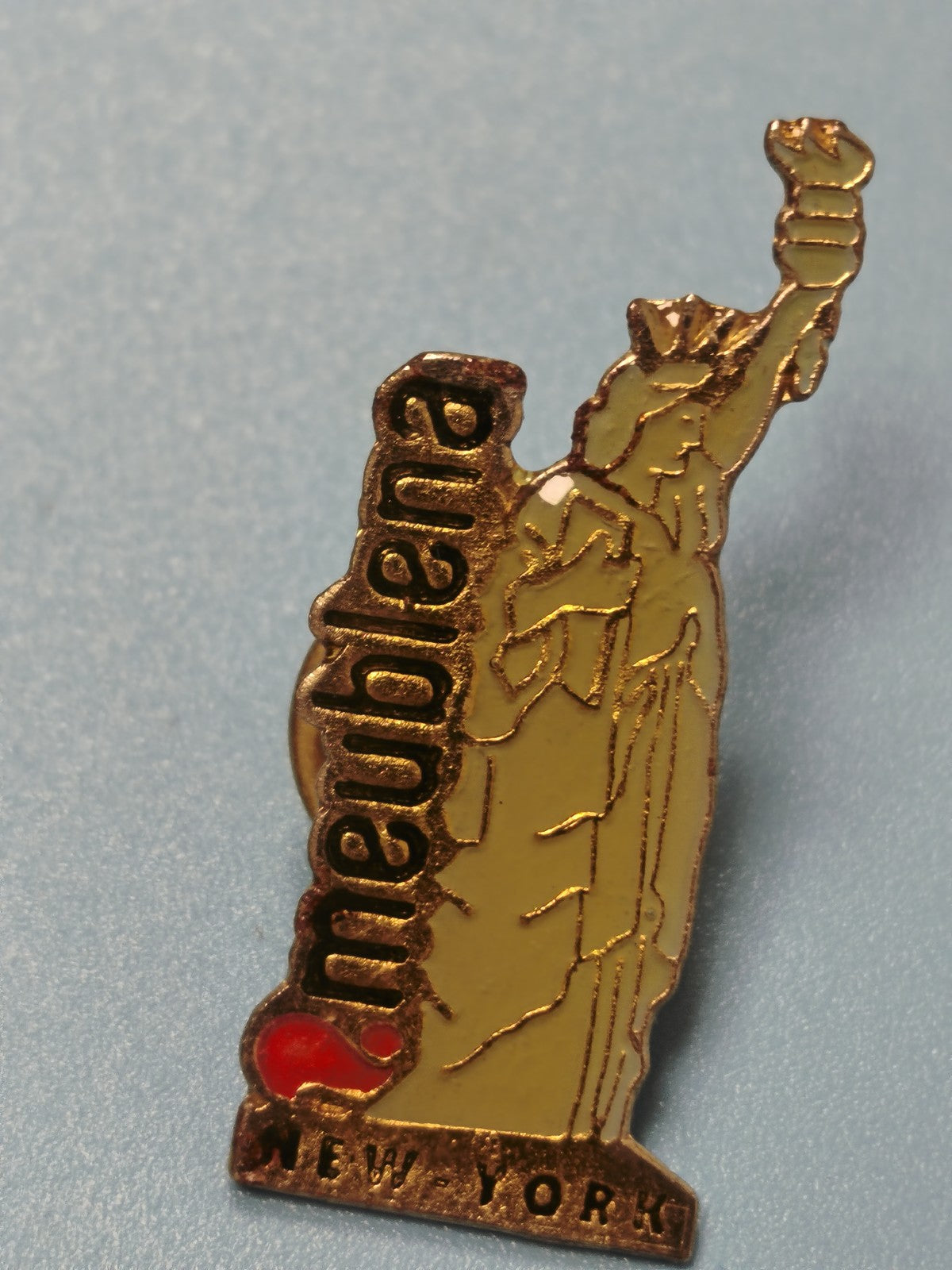 Pin's vintage Meublena Statue de la Liberté New York collection rétro (Ref 3)