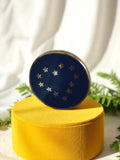 Pin's vintage Europe rond bleu marine étoiles dorées rétro