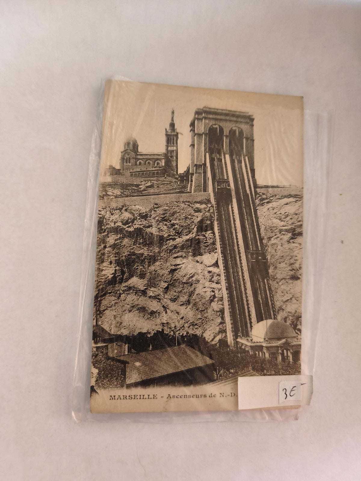 Carte postale vintage Marseille ancienne, collection rétro France, vue provençal