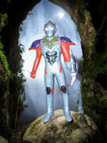 Figurine Ultraman Bandai 2016 argent et rouge vintage rare