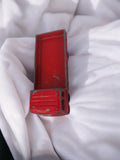Camion miniature ancien rouge rétro jouet vintage, véhicule utilitaire