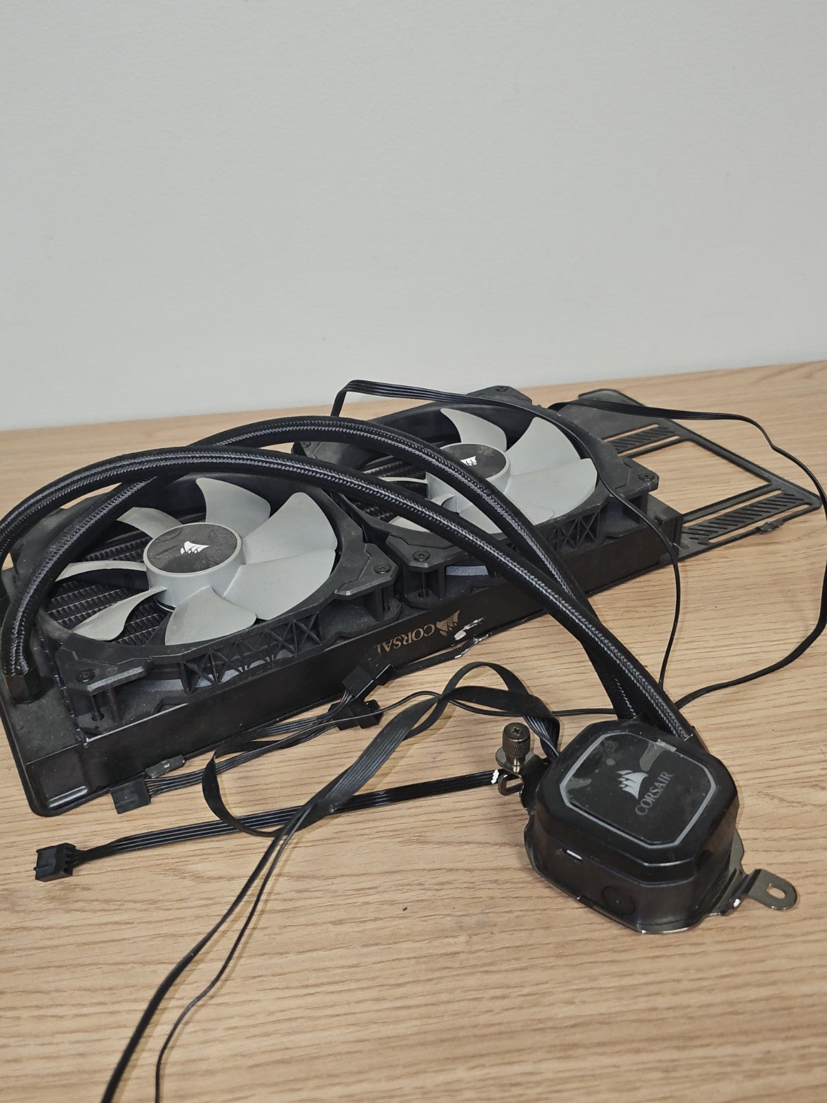 Corsair cw 9060044 ww non testée