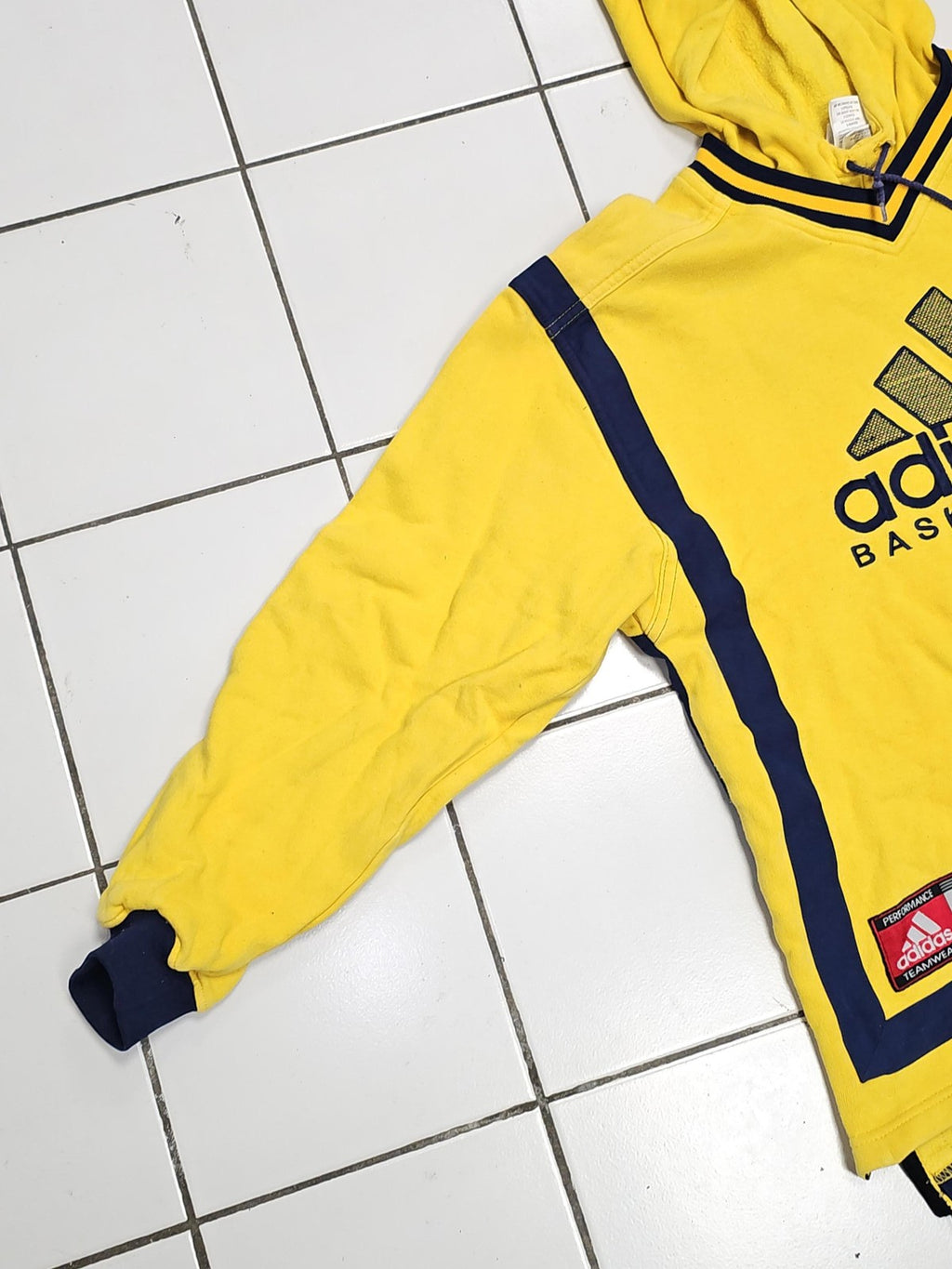 Sweat à capuche Adidas jaune 90s, taille XL 16 ans, hoodie logo sport unisexe