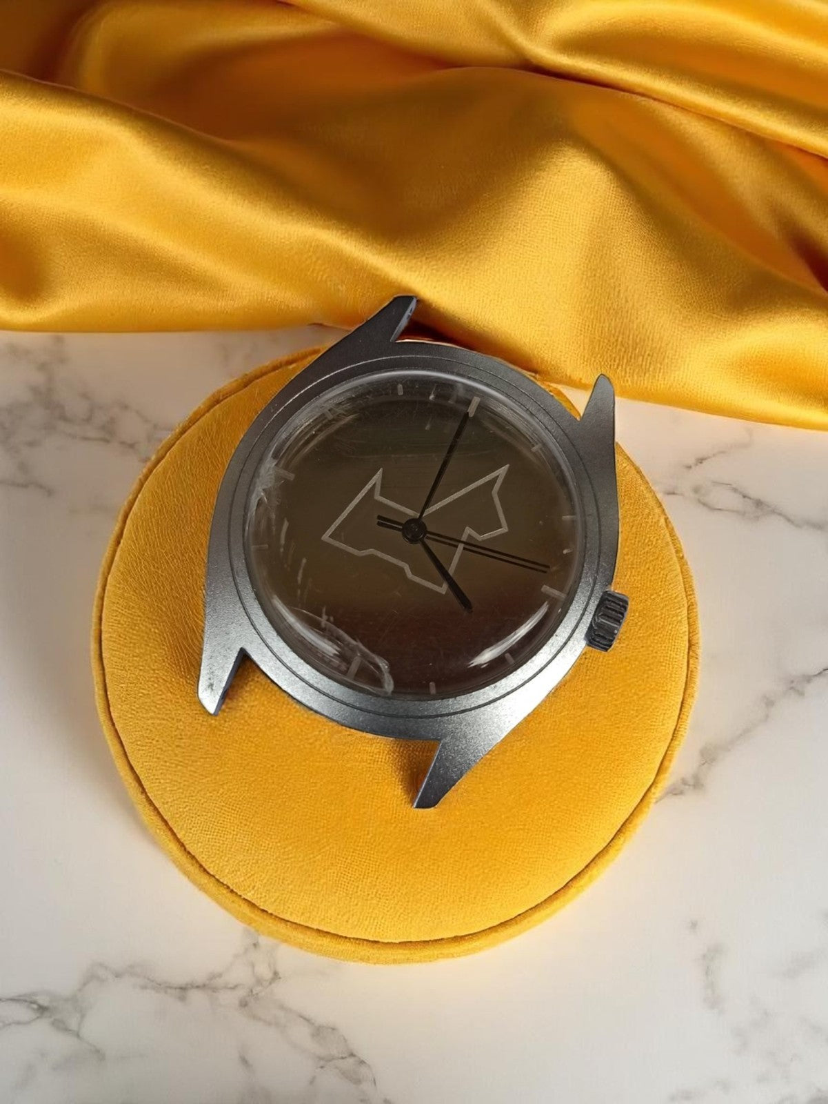 Montre femme Chipie vintage, boîtier argenté, collection, non testée