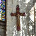 Crucifix mural ancien Christ doré style Art déco début XXe église vintage