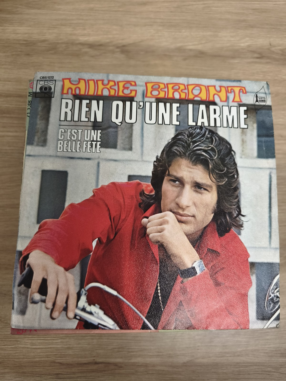 Vinyle 45 tours Mike Brant Rien Qu'une Larme + C'est Une Belle Fête pochette pho