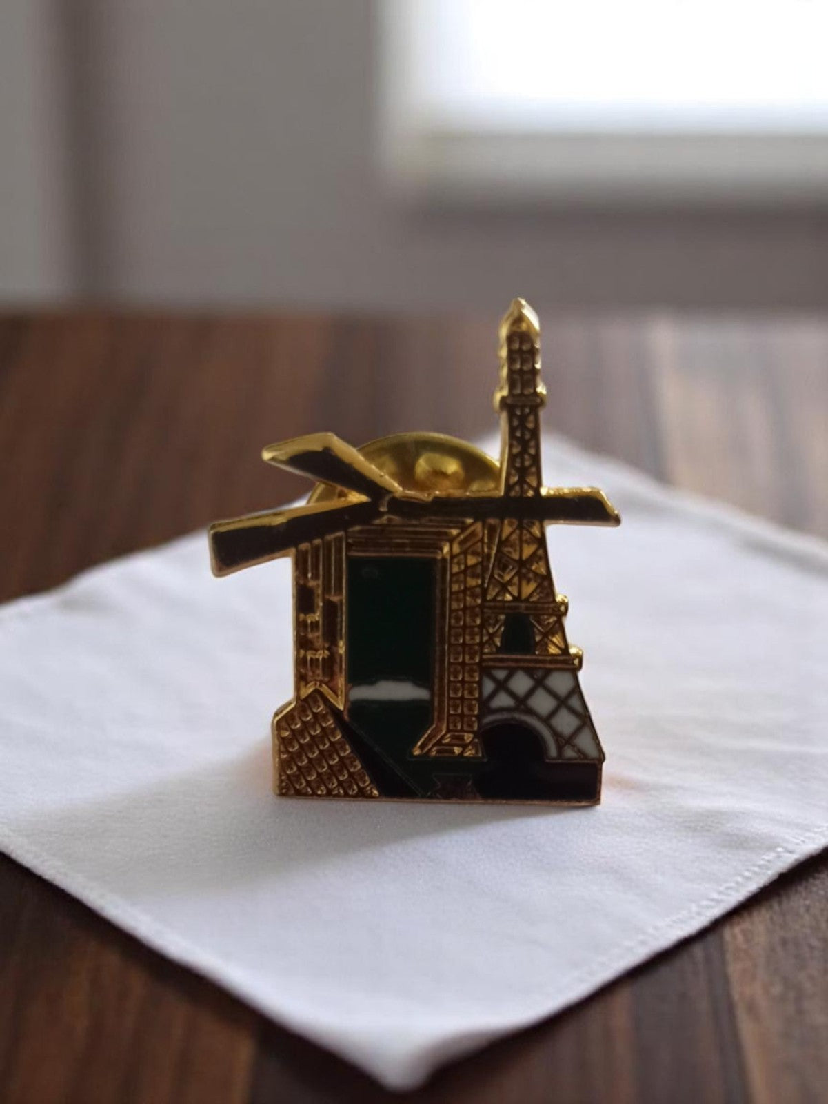 Pin's vintage hélicoptère Paris doré, Tour Eiffel, accessoire rétro années 90